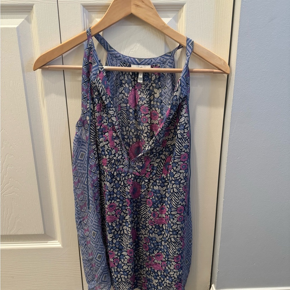 Joie silky top size small
